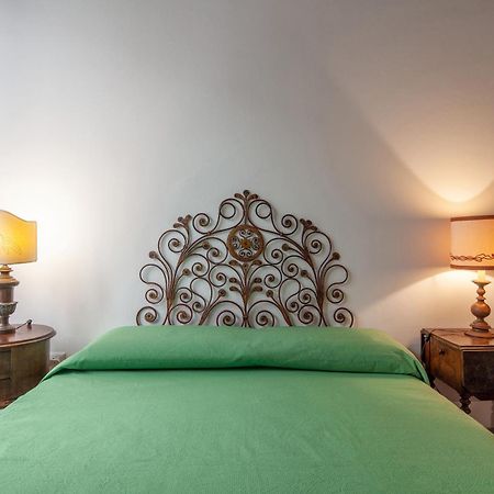 Aurora'S, Renaissance Suite, Historic Apartment, Pivot Location, Few Walks From All, Ac Bedroom 피렌체 외부 사진