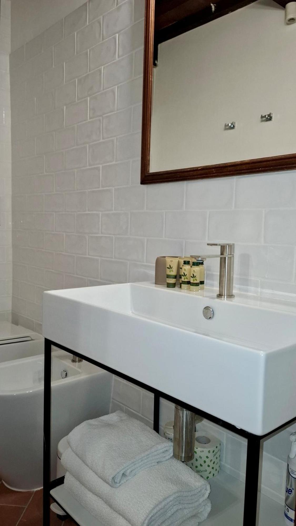Aurora'S, Renaissance Suite, Historic Apartment, Pivot Location, Few Walks From All, Ac Bedroom 피렌체 외부 사진